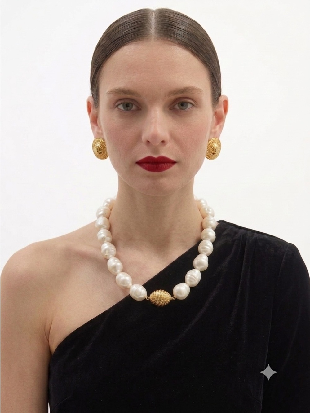 Vintage 80s Cream Faux Baroque Chunky Pearl Necklace